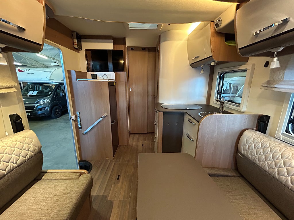 Bürstner Lyseo T 736 / Taksäng / Elpatron / Duo-control - Bürstner