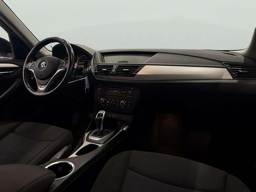 BMW X1 xDrive20d Steptronic S & V Hjul - miniatyr 14