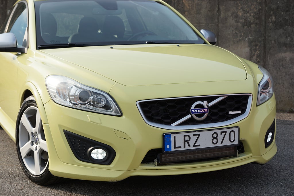 Volvo C30 D2 116hk R-Design|Hello Yellow|P-Sensorer|1259 Årskatt|