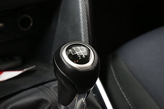 Halvkombi Mazda 2 15 av 23