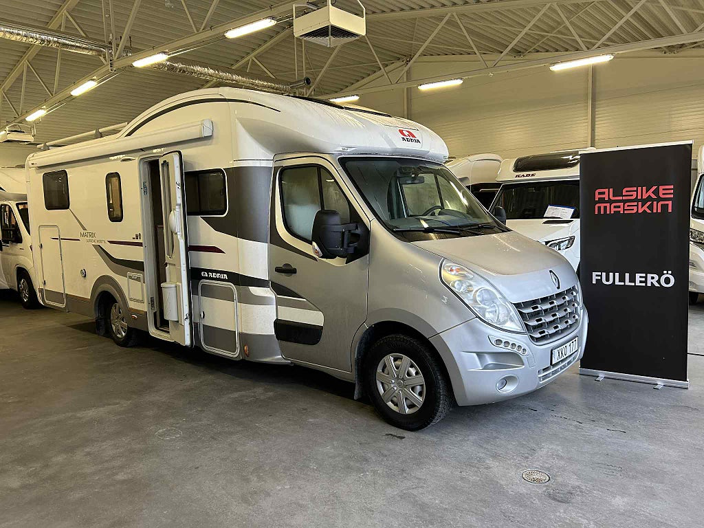 Matrix Supreme 687 SL - Adria Matrix Supreme 687 SL / ALDE / Taksäng / Solcell /Ugn / 