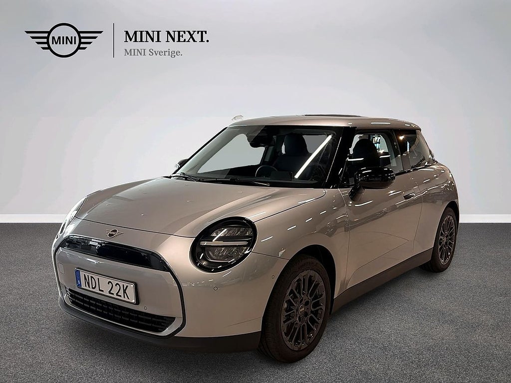 MINI Cooper E Essential Trim, Paket XS