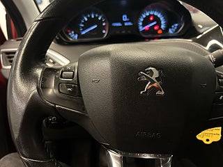 Peugeot 2008 1.6 BlueHDi Ny Bes/SoV-Däck/Värmare/Drag – bild 20