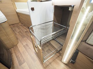 Husbil-halvintegrerad Elnagh T-loft 531 14 av 26