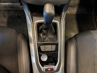 Peugeot 308 1.5 Allure 130hk CarPlay/P-sensor/Fullservad/SoV