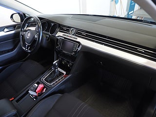 Kombi Volkswagen Passat Alltrack 11 av 21