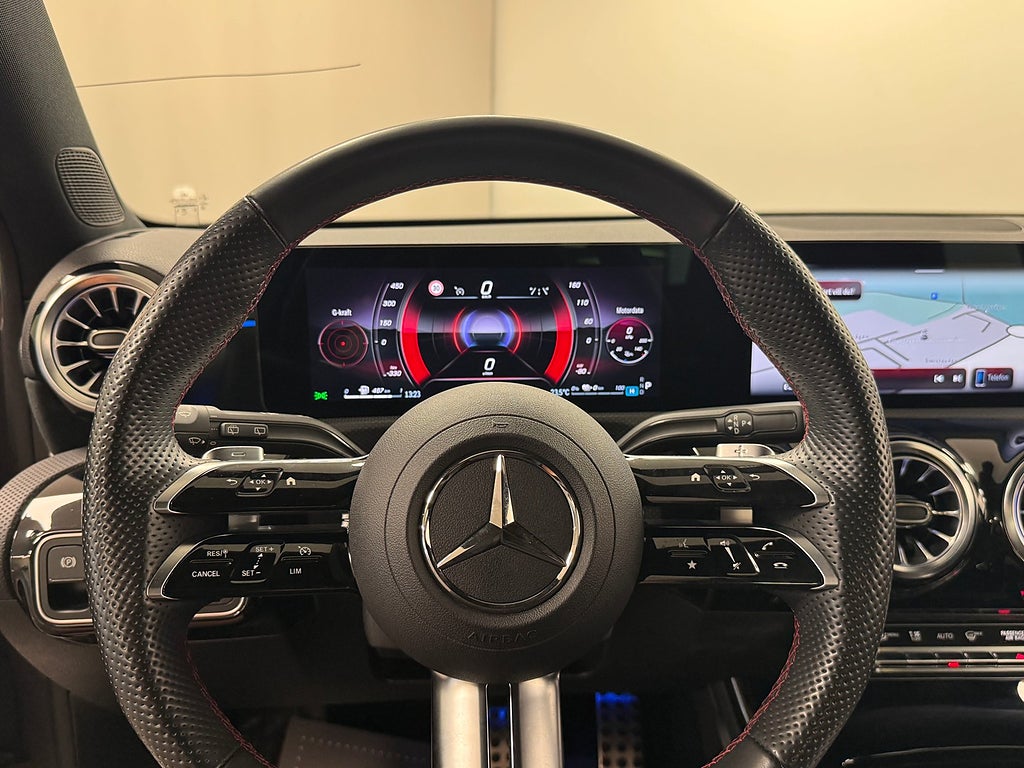 Mercedes-Benz A 2023 - miniatyr 7