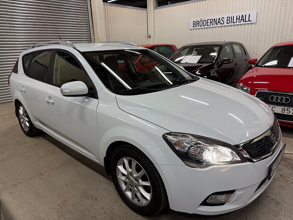 Kia Ceed sw 1.6 CRDi ECO/ Dragkrok/ Motorvärmare/ Bluetooth