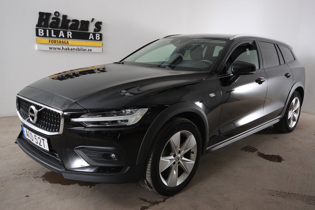 Volvo V60 Cross Country B4 AWD Automat Momentum Euro 6