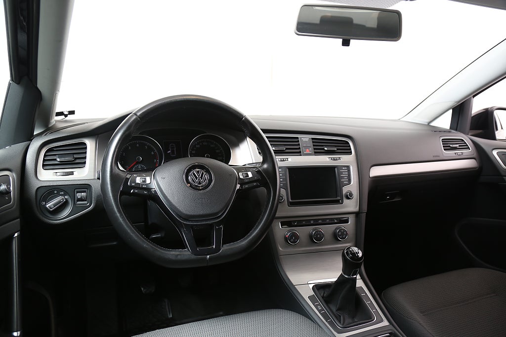Volkswagen Golf 1,2 TSI 110hk 5-dörrar CarPlay P-sensor 2016