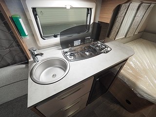 Husvagn, 1-axl Knaus Sport 450 FU 15 av 21
