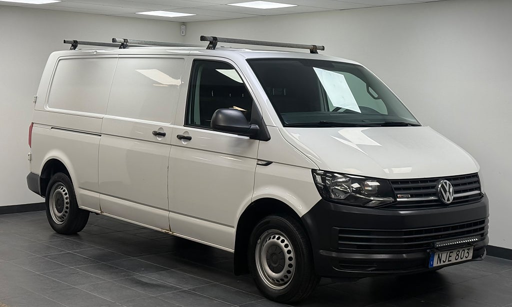 Volkswagen Transporter T30 2.0 TDI BMT 4Motion *Drag*D-värm*Verkstadsinredning