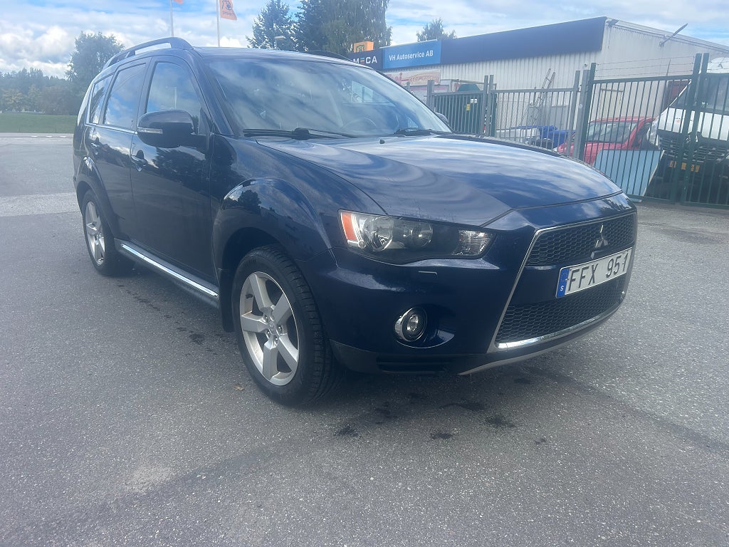 Mitsubishi Outlander 5-seater 2.2 Di-D AWC TC-SST Edition 30 Euro 5