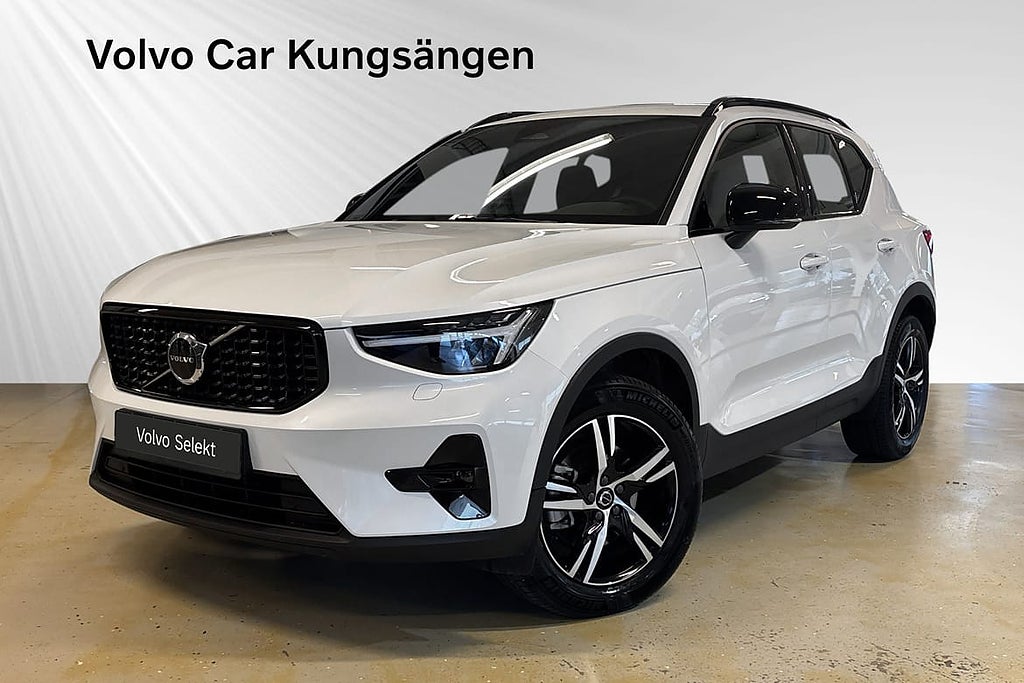 Volvo XC40 B4 FWD Bensin Plus Dark