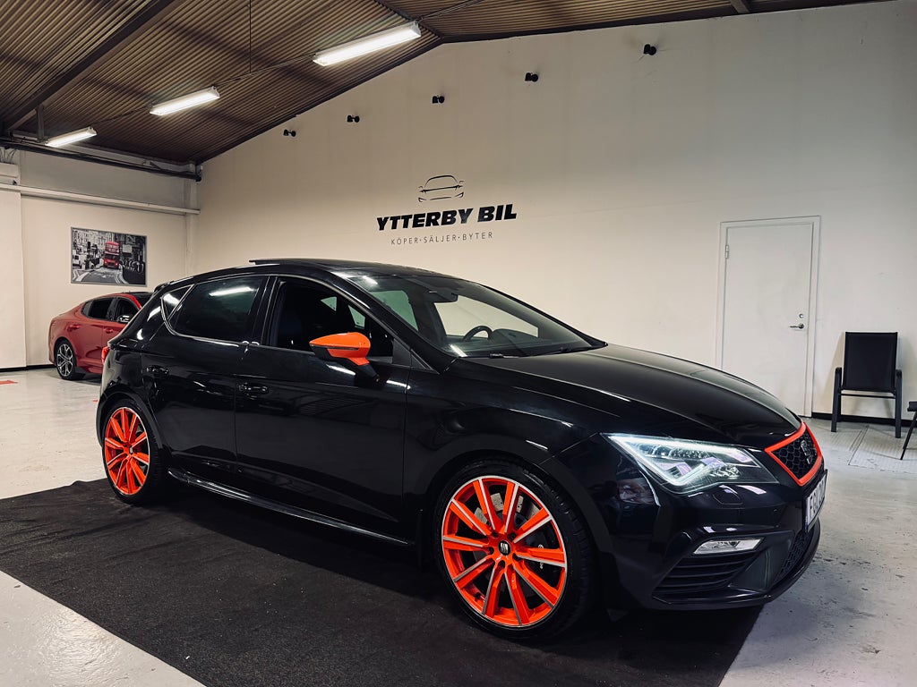 Seat Leon Cupra 2.0 TSI 300 Edt Manuell Alcantara Taklucka 