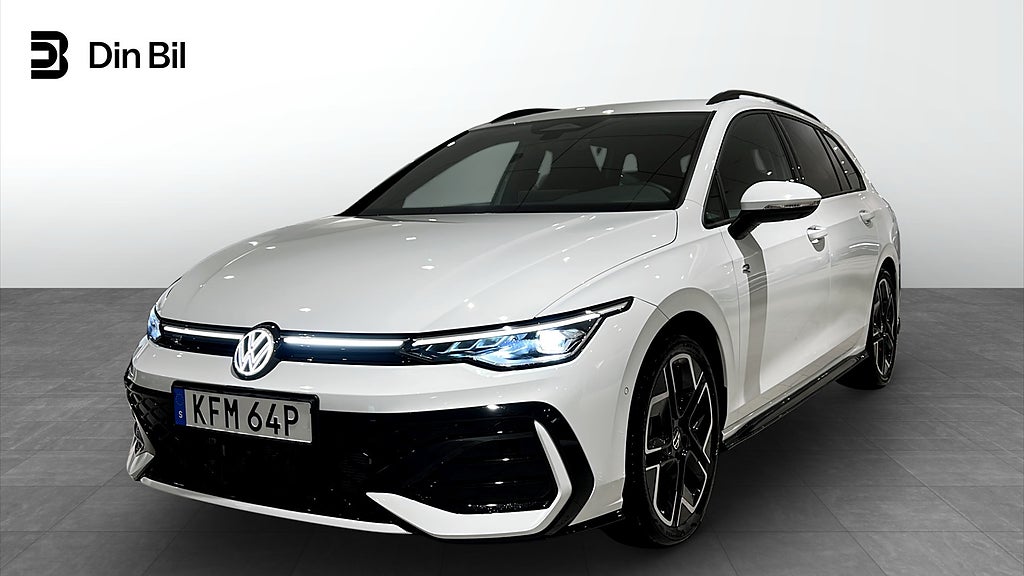 Volkswagen Golf Sportscombi TSI204 DSG  4M Edition/Värmare/Drag