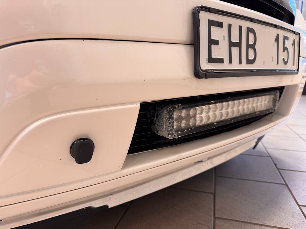 Ford Explorer 2013 - miniatyr 12