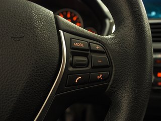Sedan BMW 320 18 av 21