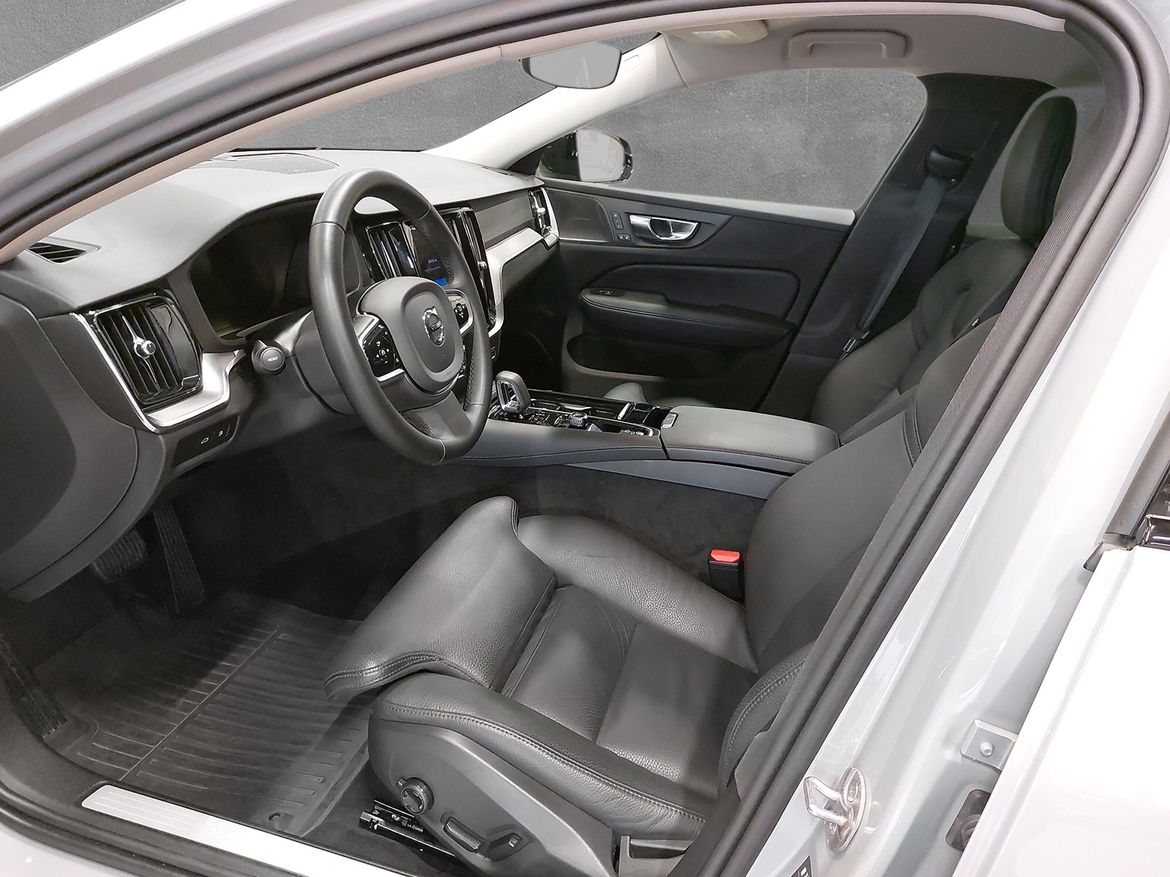 Volvo V60 T6 Plus Dark Nordic Edition 2025, bild 5/10