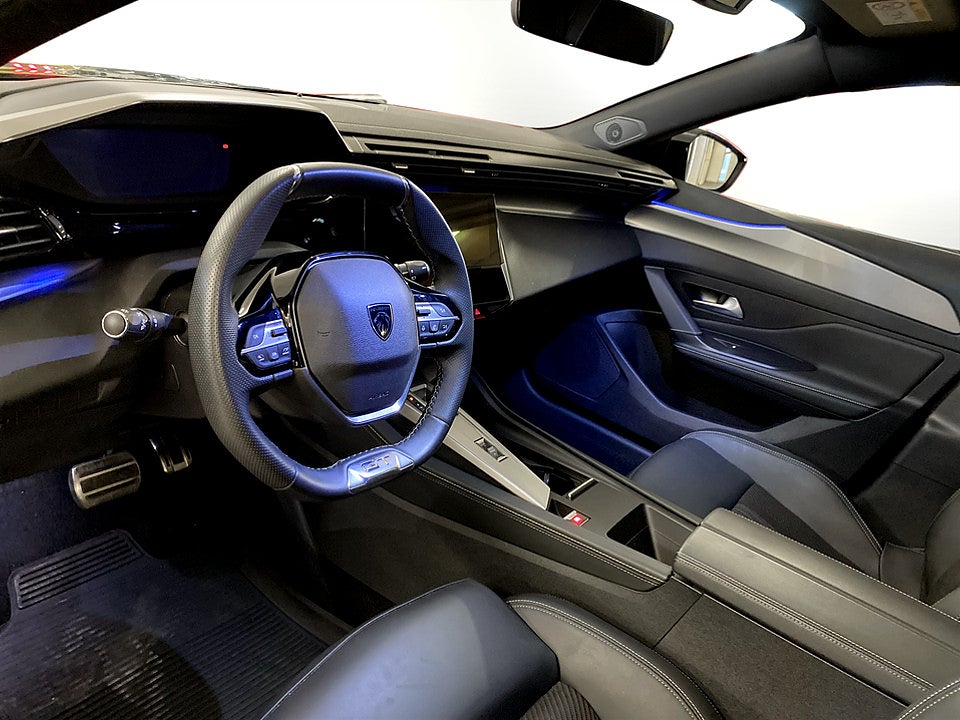 Bild på Peugeot 308 5D GT 1.2 PT 130hk Aut - B-KAMERA,CARPLAY