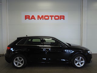 Halvkombi Audi A3 4 av 23