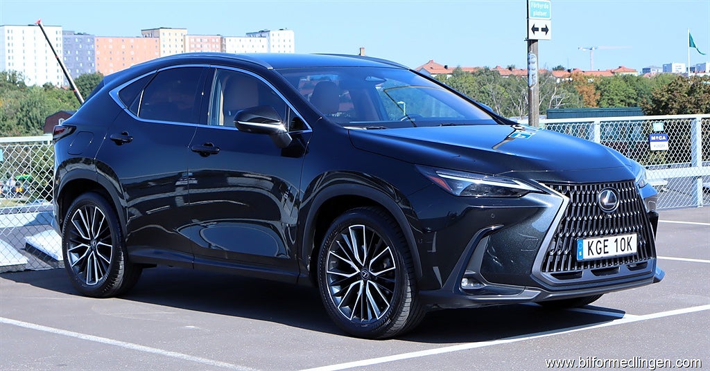 Lexus NX 450h+ Luxury HeadUp/360/Läder/1 ägare/Moms