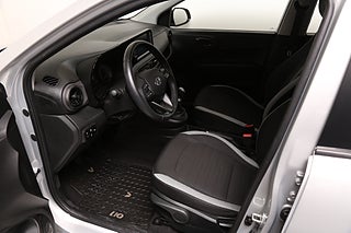 Halvkombi Hyundai i10 9 av 21