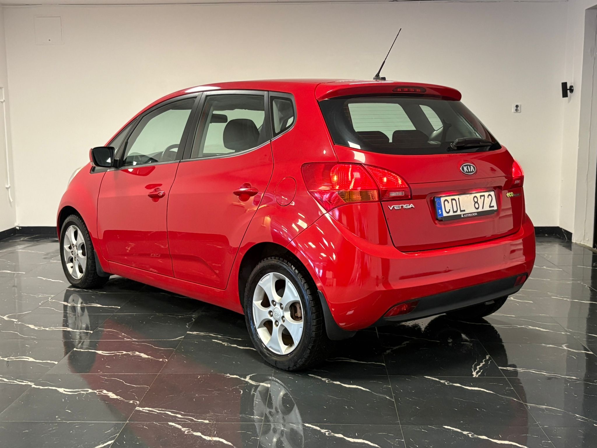 Kia Venga 1.4 CRDi ECO Comfort 2010, kuva 6/45