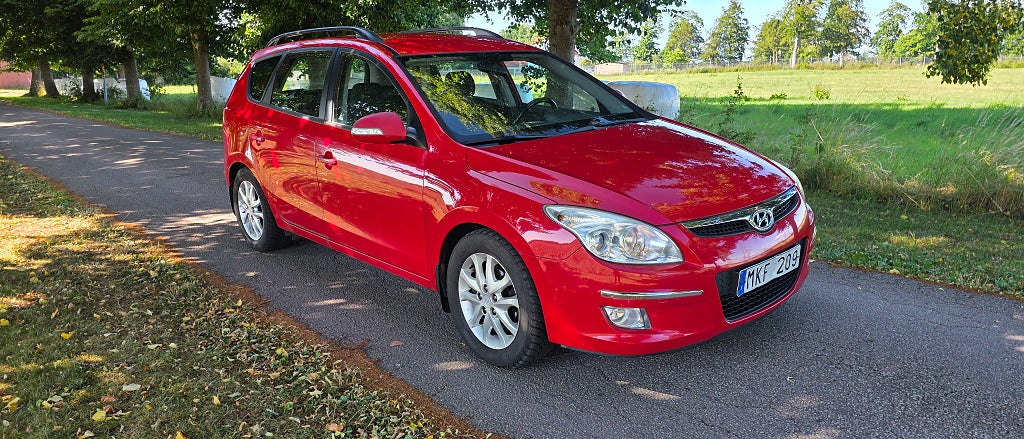 Hyundai i30 cw 1.6 CRDi Svensksåld, Automat, Dragkrok, 