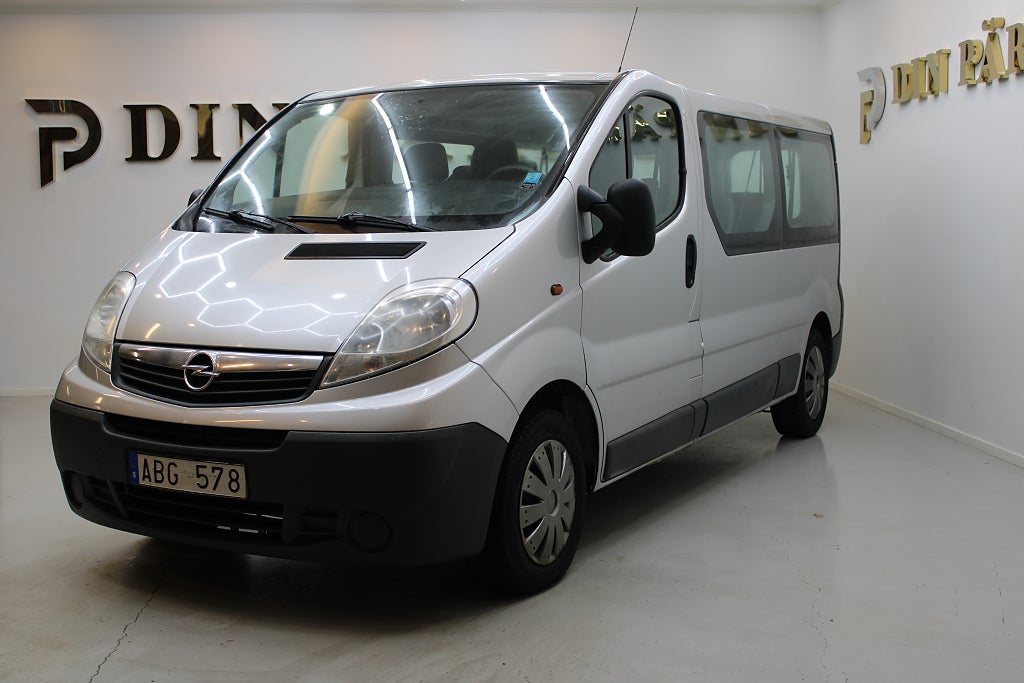 Opel Vivaro Kombi 2.0 9 Sits Ny Kamrem M-Värme Ny Besiktad 