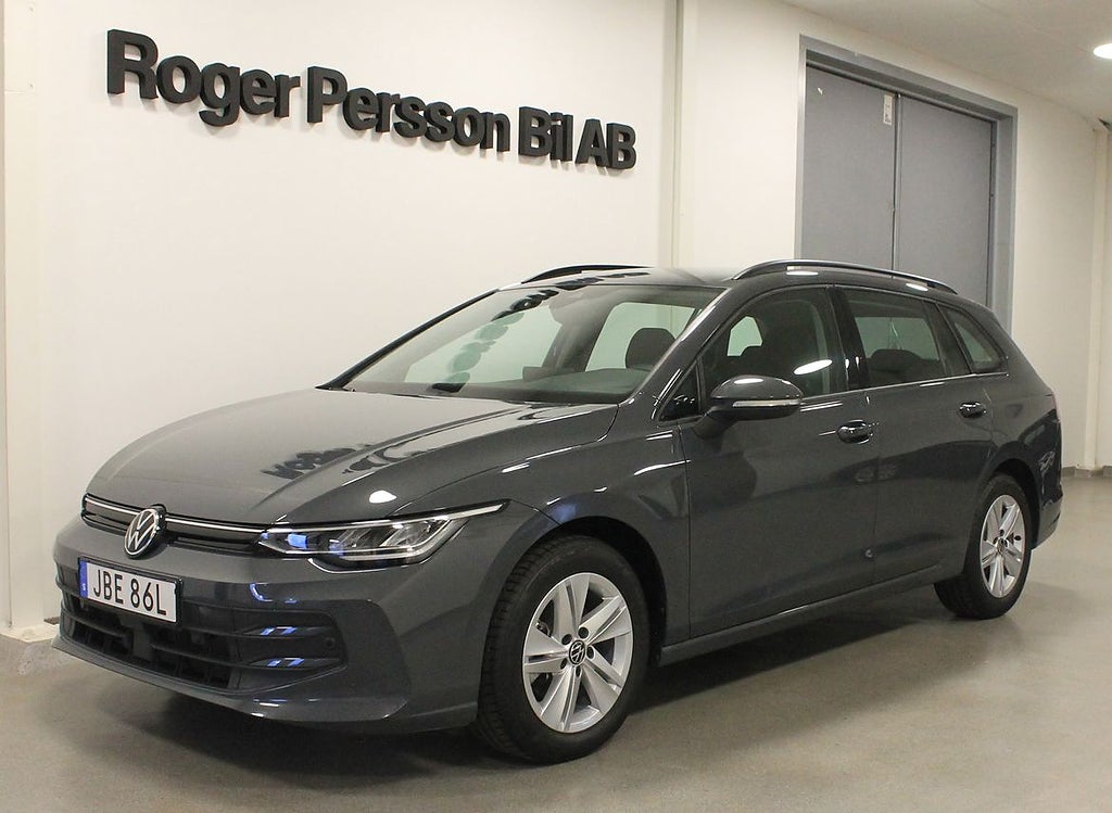 Volkswagen Golf 1.5 eTSI ACT OPF Life |Kamera|Drag|Värmare|
