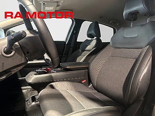 SUV Nissan Ariya 11 av 26