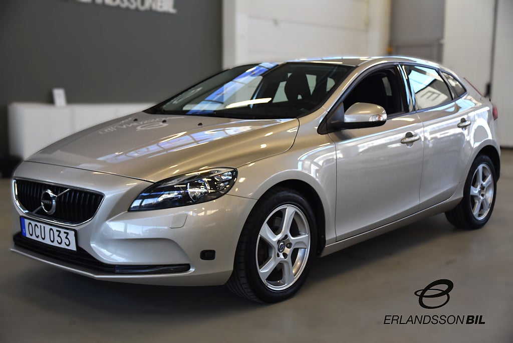 Volvo V40 T2 Geartronic Kinetic NYSERV NYBYTT KAMREM DRAGKROK