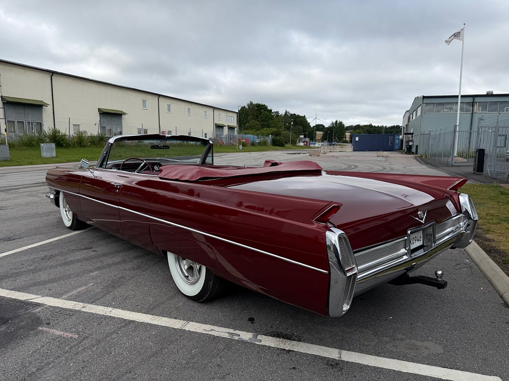 Cadillac Convertible de Ville 7.0 0kr insats 3230kr/mån
