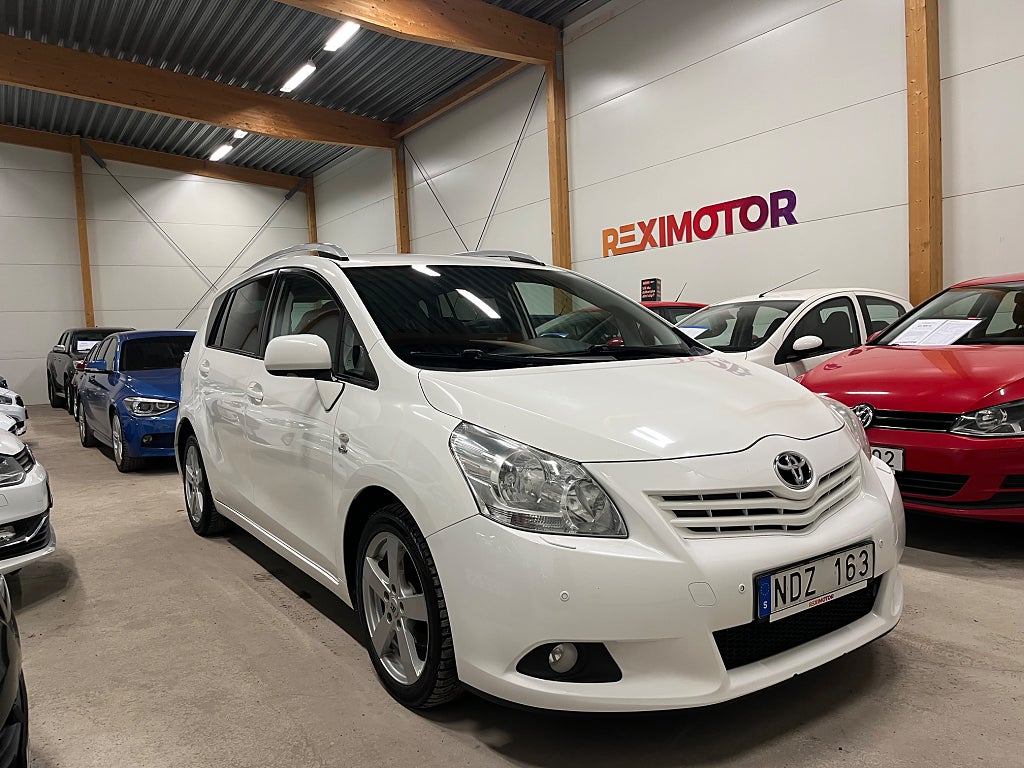 Toyota Verso 2.2 D-4D   Besiktad 