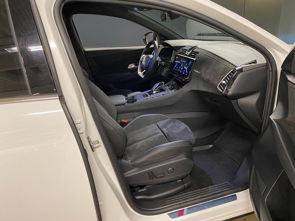 Bild på DS 7 Crossback E-Tense 4x4 300hk