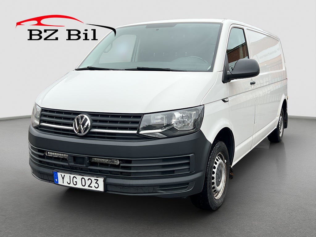 Volkswagen Transporter T30 2.0 TDI MOMS Leasbar L2 Drag Värmare