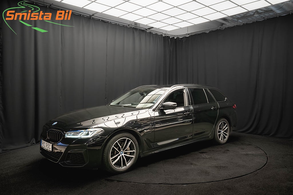 BMW 530e xDrive M Sport LASER LÄDER DRAG 360° HUD ELSTOL MOMS