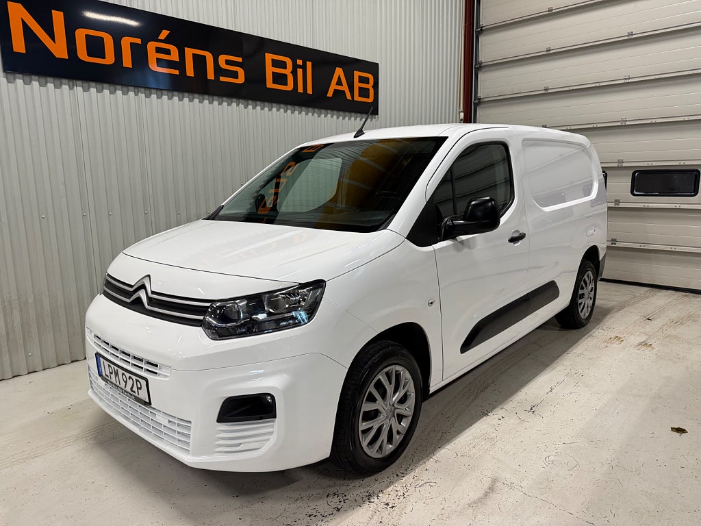 Citroen Berlingo BlueHDi 102Hk L2 LÅNG MOD 3-SITS VÄLSKÖTT