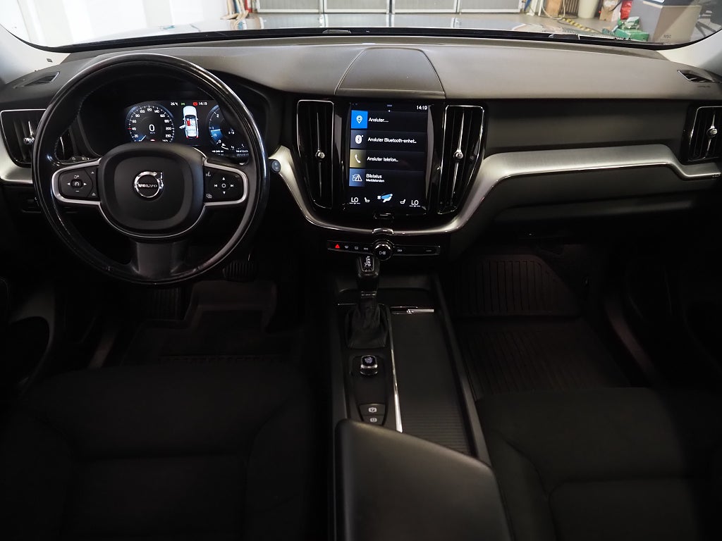Volvo XC60 D4 AWD Geartronic 190hk Momentum Drag D-Värm 2019