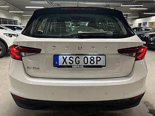 Skoda Fabia 1.0 TSI Style MOMSAD/Farthållare/M-värm/S&V-Däck