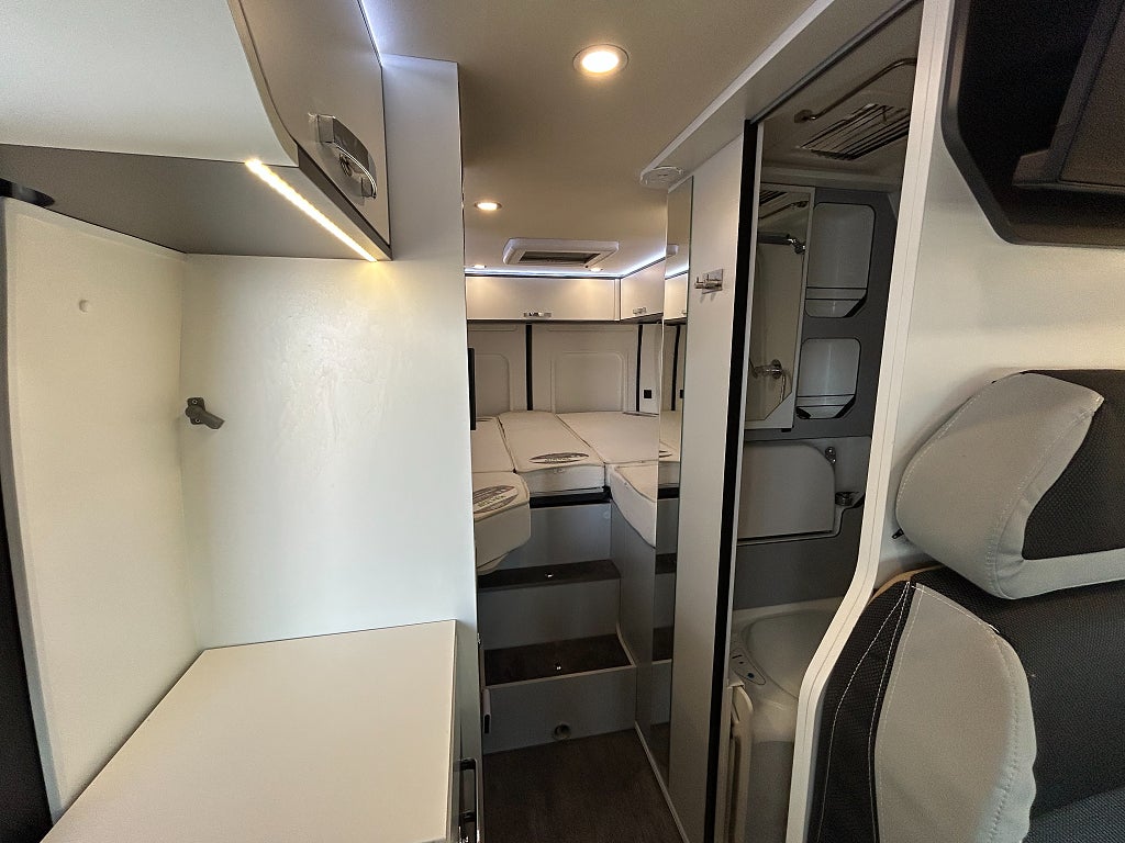 Pilote V630J / Keyless / MaxxFan / Utedusch / Automat  - Pilote