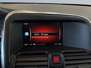 Volvo XC60 D4 AWD Geartronic Classic Summum S&V/Pano/Kamera/Dvärm – bild 11