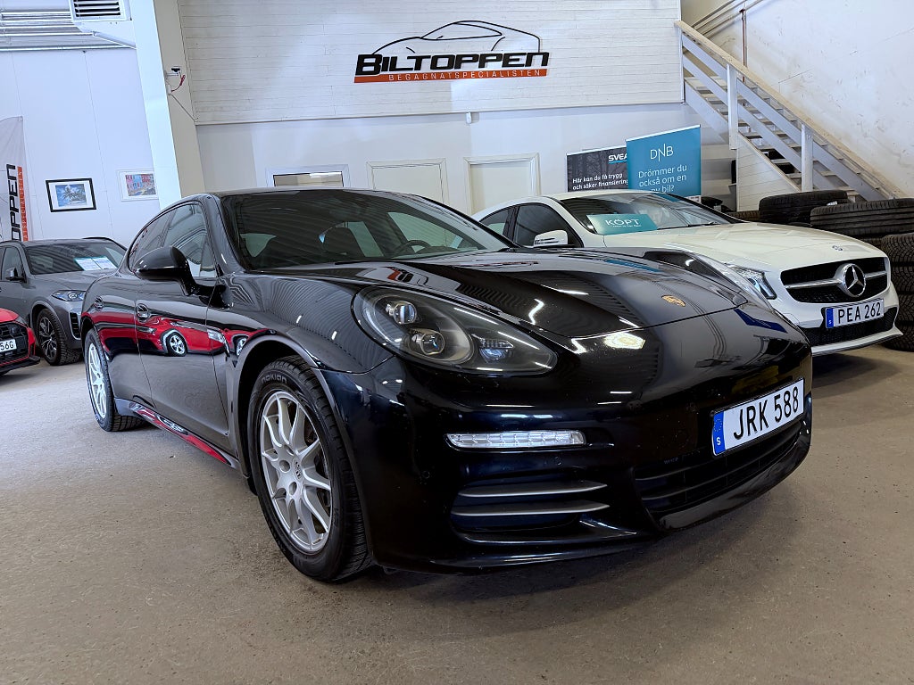 Porsche Panamera 4 PDK Edition 310 hk P-Värmare / Bose / Sport Chrono