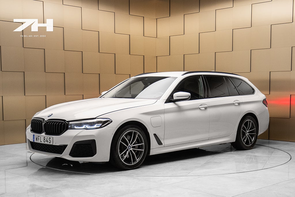 BMW 530e xDrive Touring M Sport Kamera Dragkrok Navi 