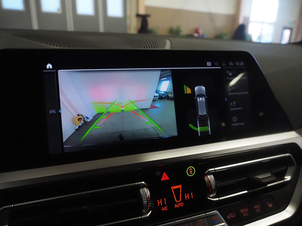 BMW 330e xDrive 292hk Touring  M-Sport |Drag|Navi|Kamera| 2021