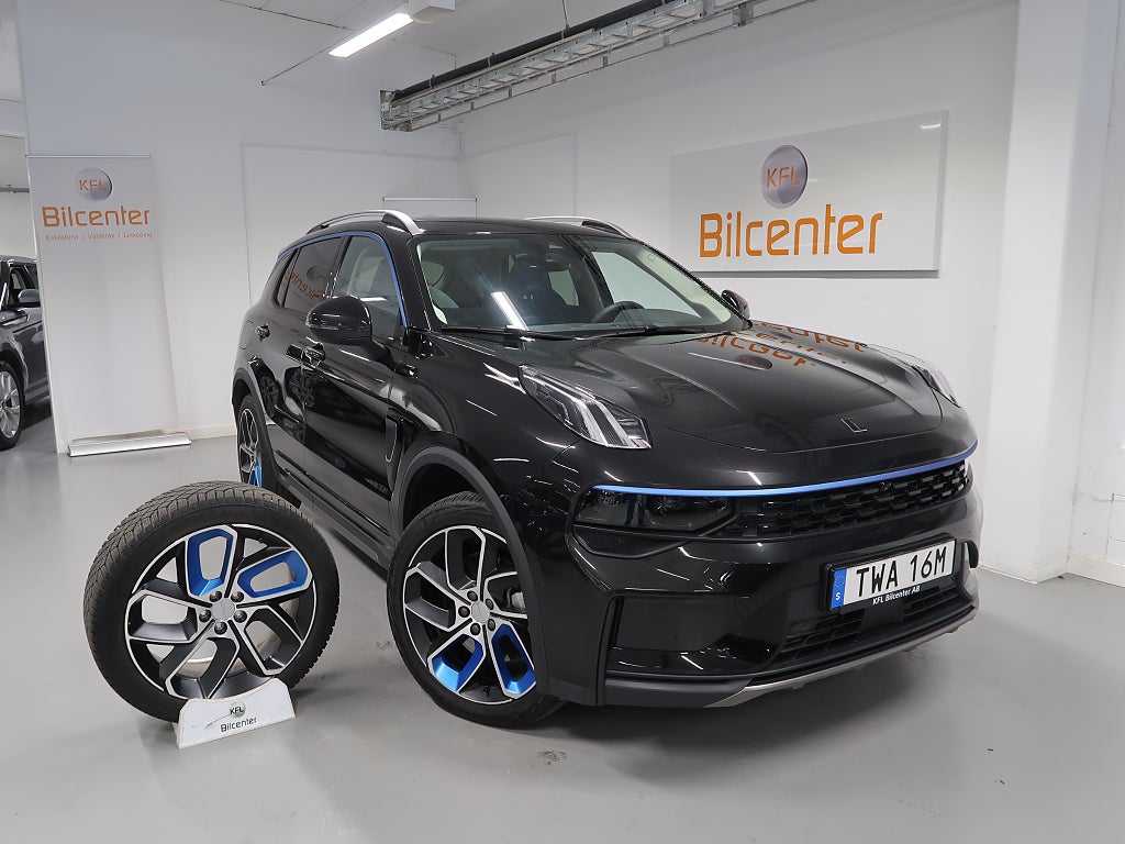 Lynk & Co 01 PHEV V-Däck ingår 360°-Infinity-Pano-Elstol-Navi-CarPla