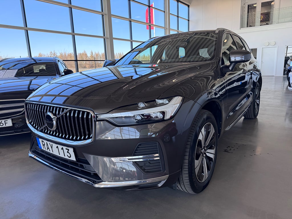 Volvo XC60 Recharge T6 | AWD | Plus | Pano | Drag | H&K | Moms