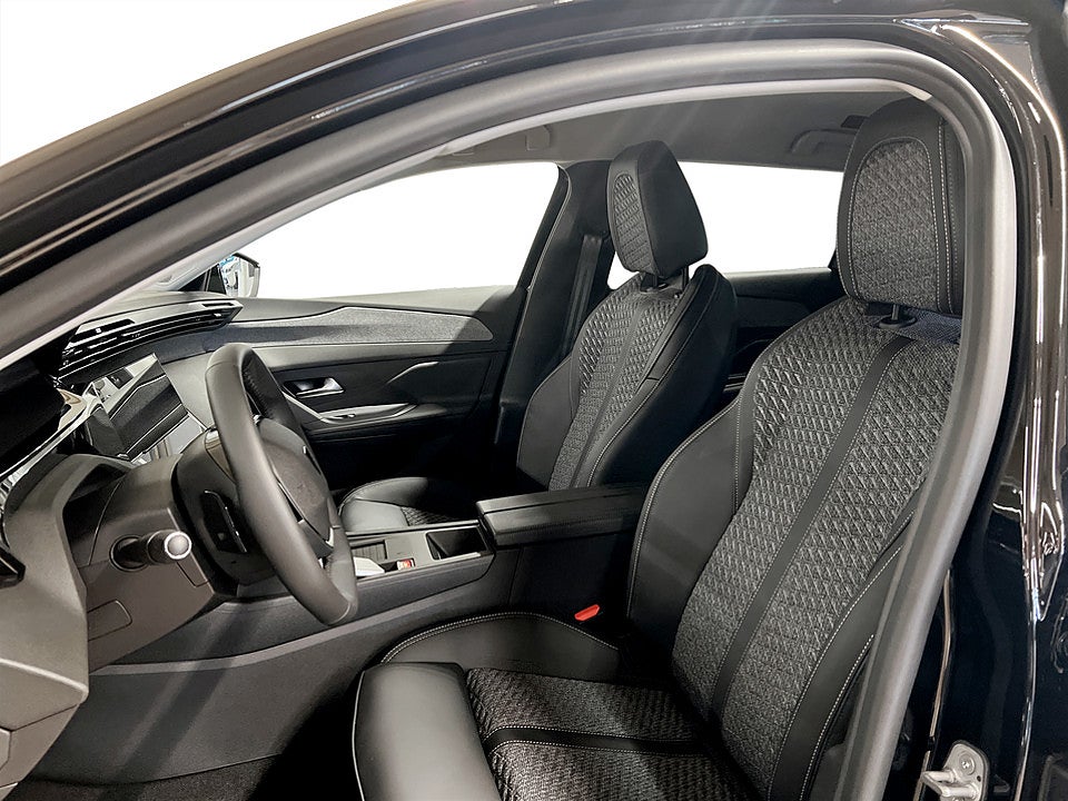 Bild på Peugeot 308 SW Allure Hybrid - OMGÅENDE LEVERANS!