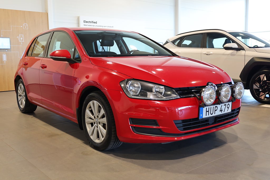 Volkswagen Golf 5-dörrar 1.6 TDI  4Motion Drag Värmare Blåtand Carplay 2016